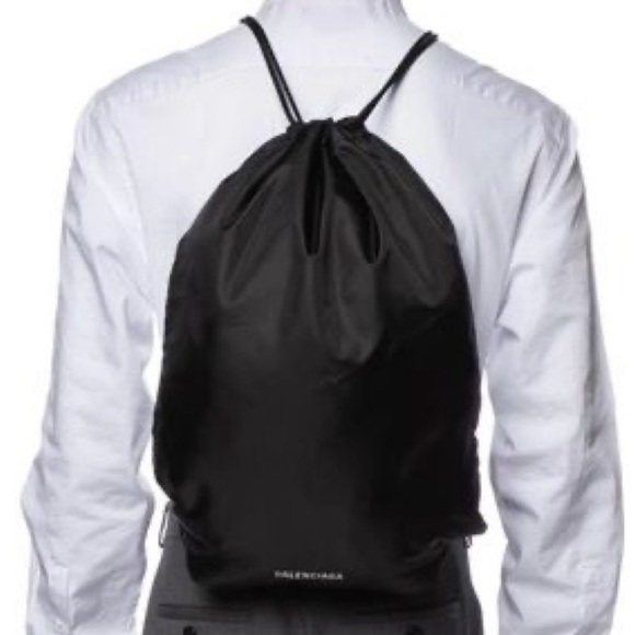 Balenciaga drawstring bag - Picture 2 of 11